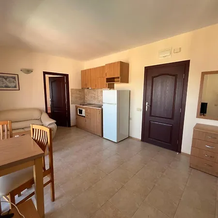 Rose Village Апартаменты *