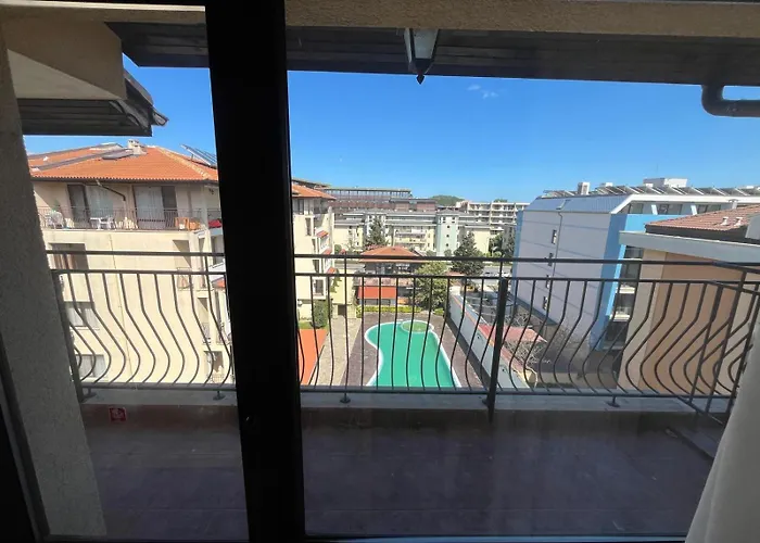 Rose Village サニービーチ