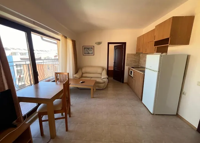 Rose Village サニービーチ